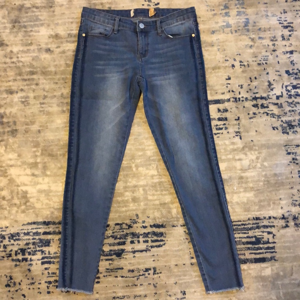 Jeans with stripped sides